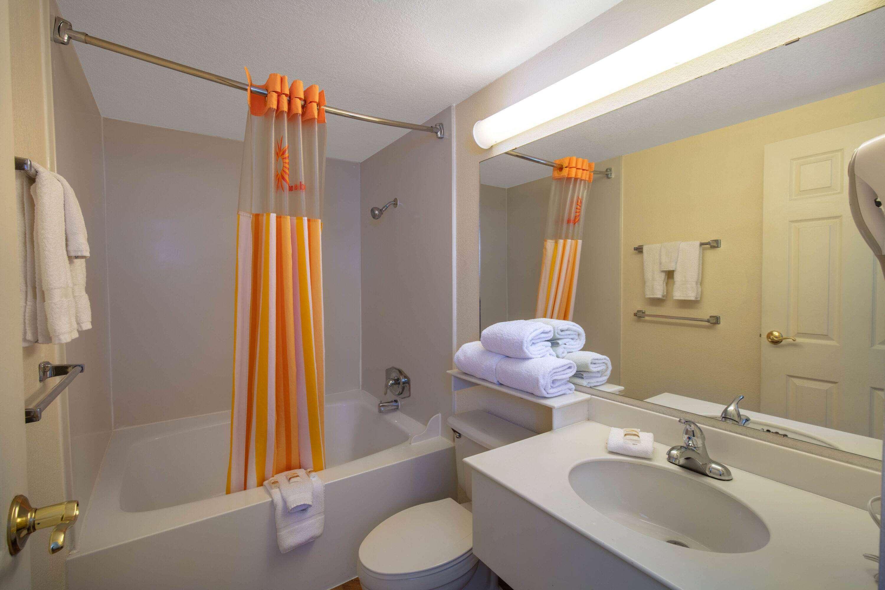 La Quinta By Wyndham Las Vegas Airport N Conv. Ngoại thất bức ảnh