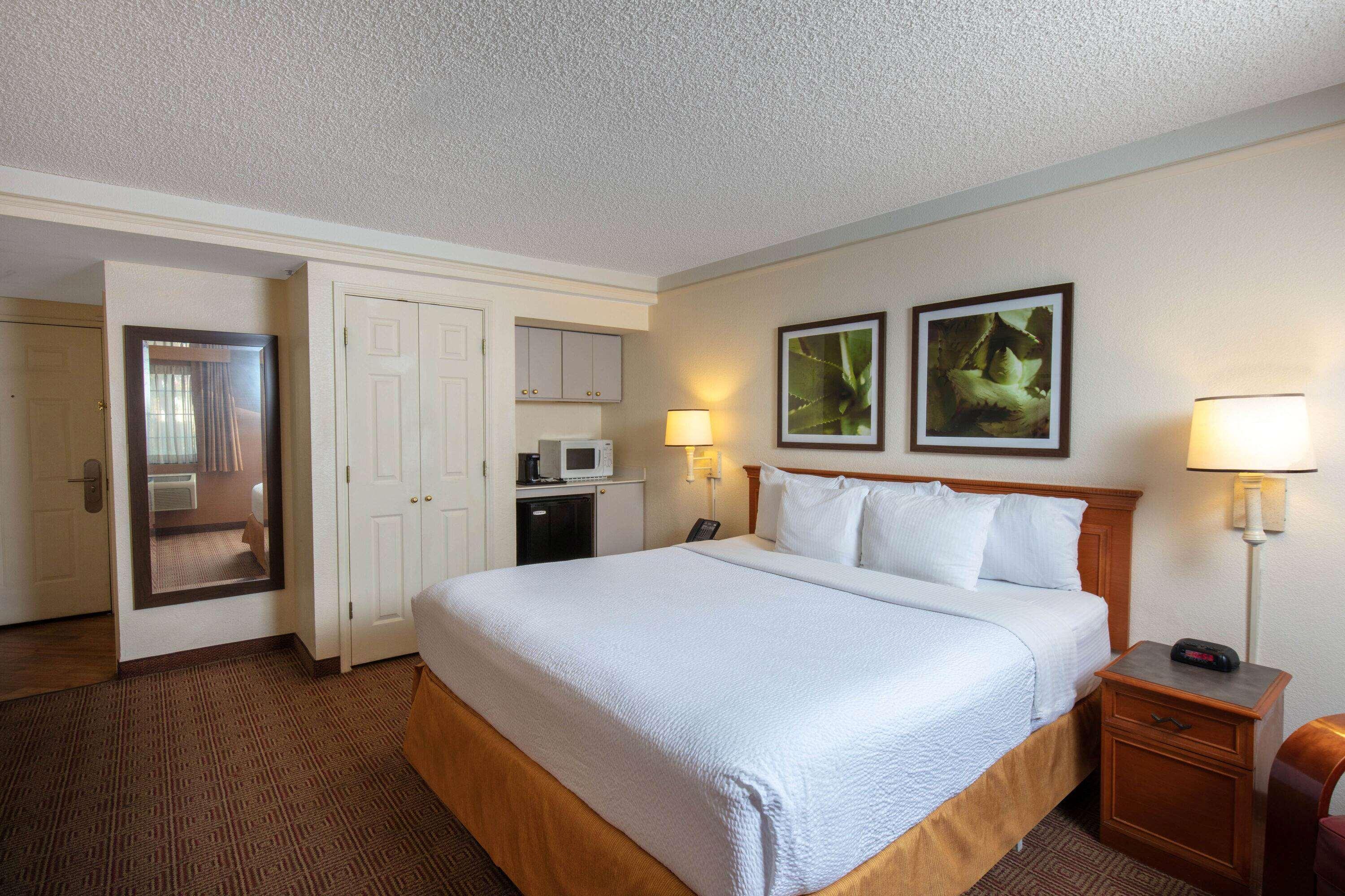 La Quinta By Wyndham Las Vegas Airport N Conv. Ngoại thất bức ảnh
