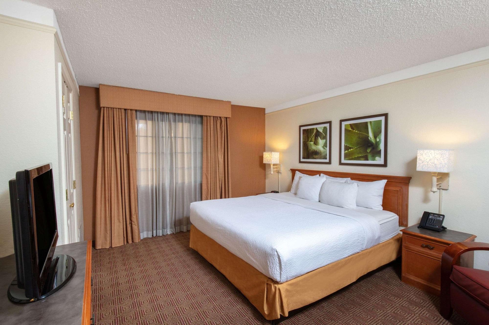 La Quinta By Wyndham Las Vegas Airport N Conv. Ngoại thất bức ảnh